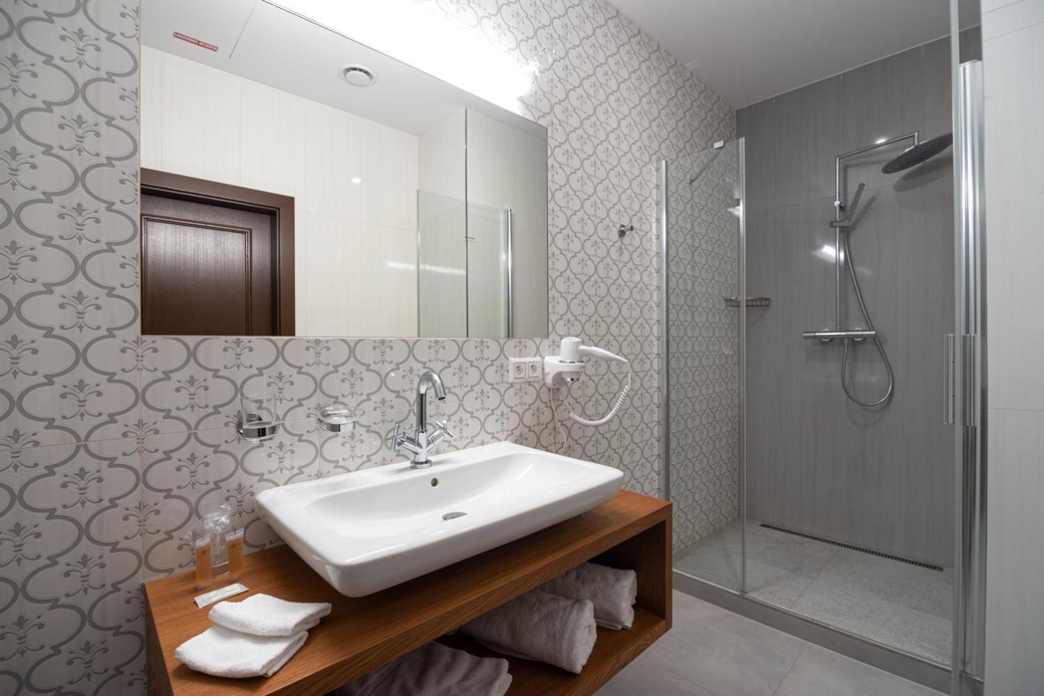 קושיצה Hotel Michael'S Palace מראה חיצוני תמונה